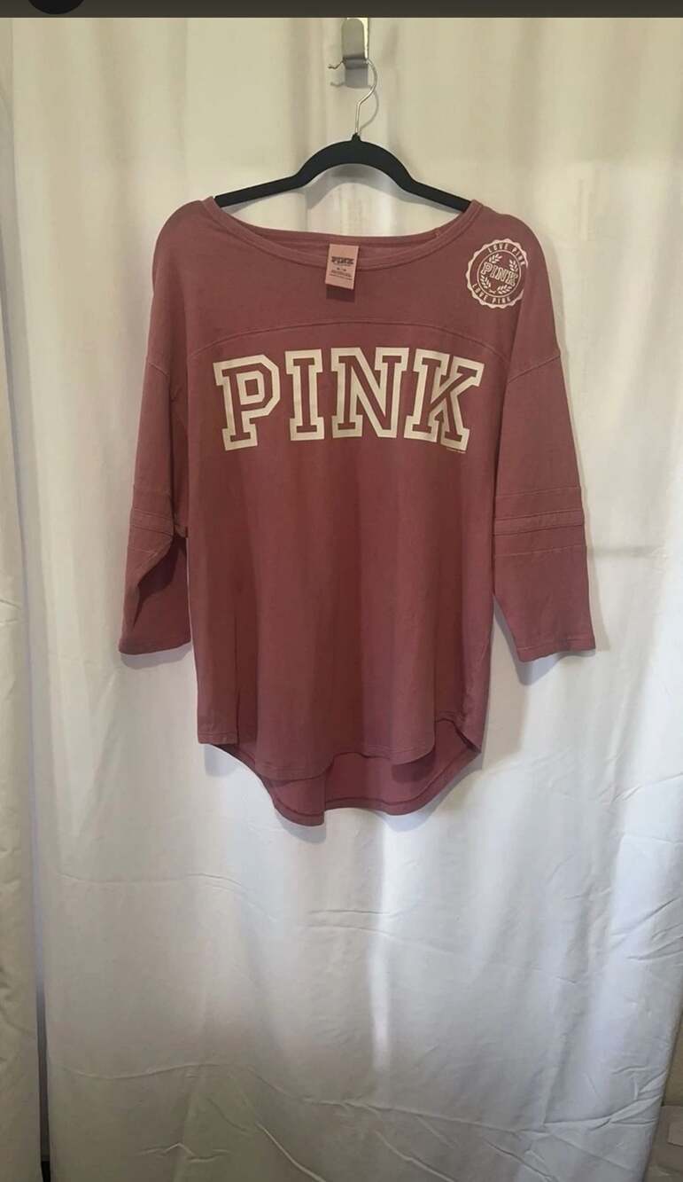 Victoria's Secret PINK Pullover Size M Pink Spellout